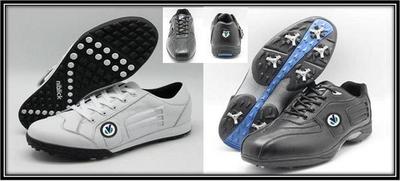 Golf shoe that carries the golfers tools
